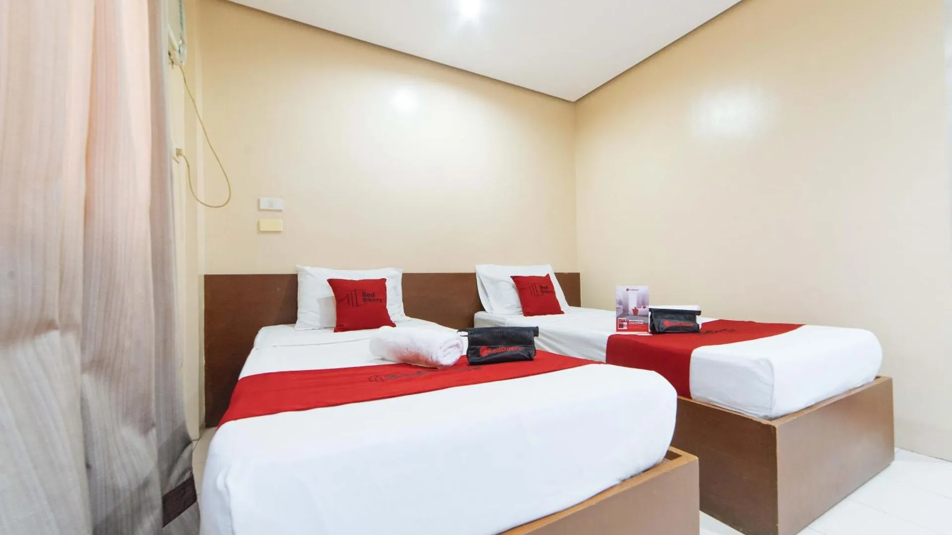 **  Reddoorz Near Olongapo Bus Terminal Hotel Philippines
